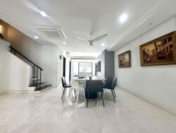 Hillcrest Park (D11), Terrace #610594551